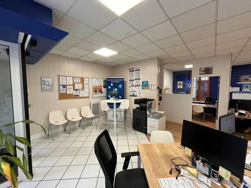 Bureau à louer - Vannes (56000) - 63 m² - 980 €/mois