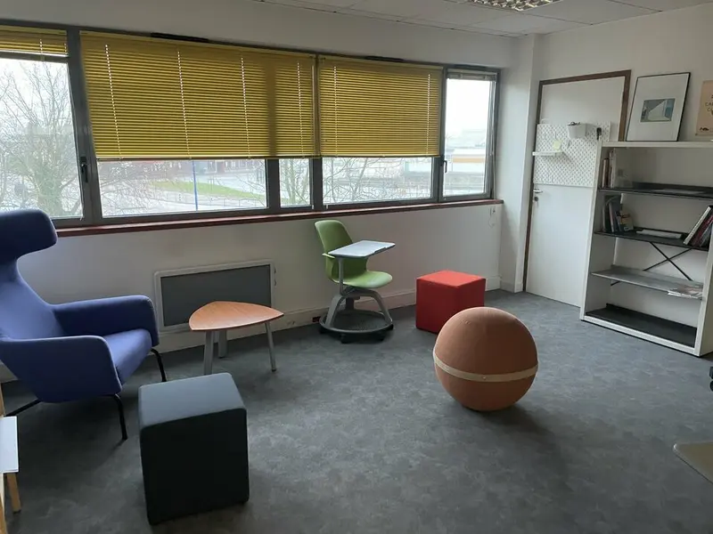Bureau à louer - Brest (29200) - 220 m² - 3 025 €/mois