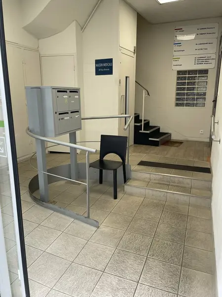Bureau à louer - Brest (29200) - 195 m² - 2 416 €/mois