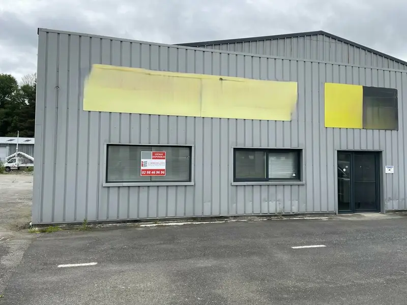 Entrepôt / Activité à vendre - Landivisiau (29400) - 600 m²