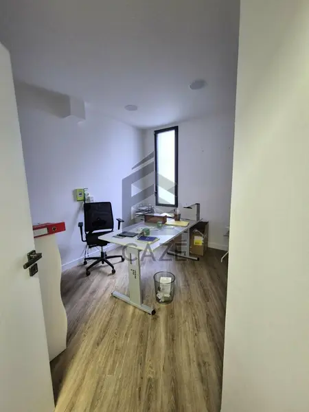 Bureau à louer - Talence (33400) - 76 m² - 1 537 €/mois