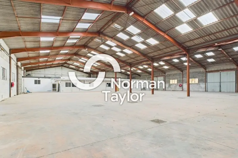 Entrepôt / Activité à louer - Perpignan (66000) - 1685 m² - 8 425 €/mois