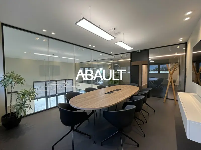 Bureau à vendre - Villeneuve-Tolosane (31270) - 300 m²