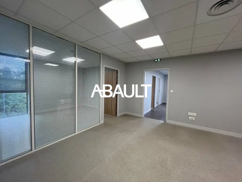 Bureau à louer - Toulouse (31400) - 92 m² - 1 357 €/mois