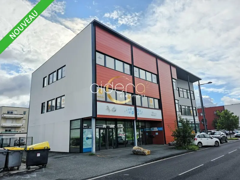 Bureau à louer - Clermont-Ferrand (63100) - 408 m² - 4 012 €/mois