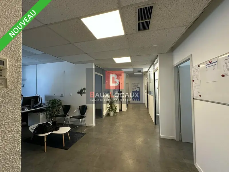 Bureau à vendre - Le Pontet (84130) - 148 m²