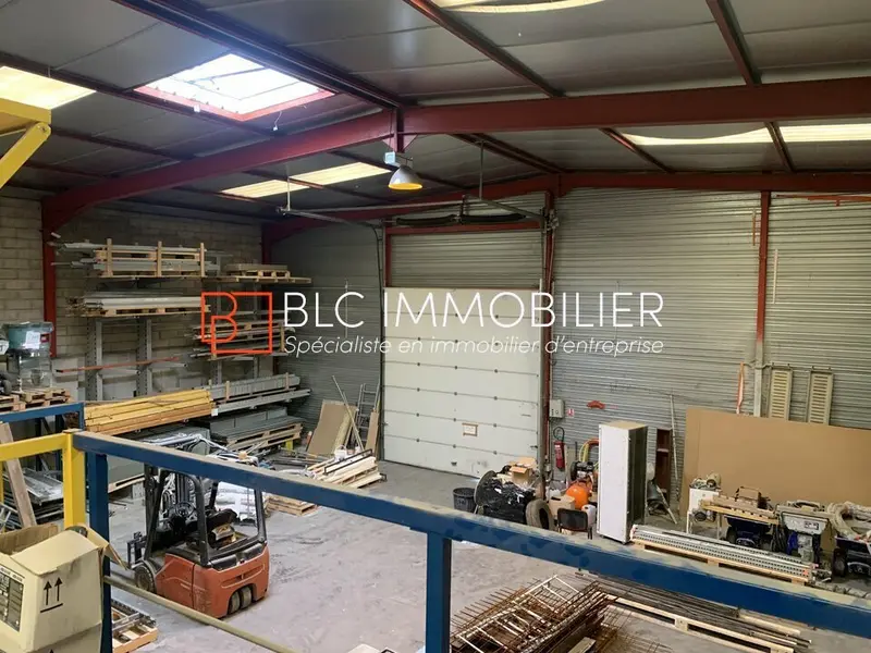 Entrepôt / Activité à vendre - Septèmes-Les-Vallons (13240) - 1150 m²