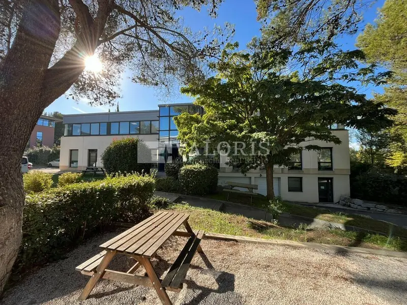 Bureau à louer - Aix-En-Provence (13290) - 307 m² - 3 581 €/mois