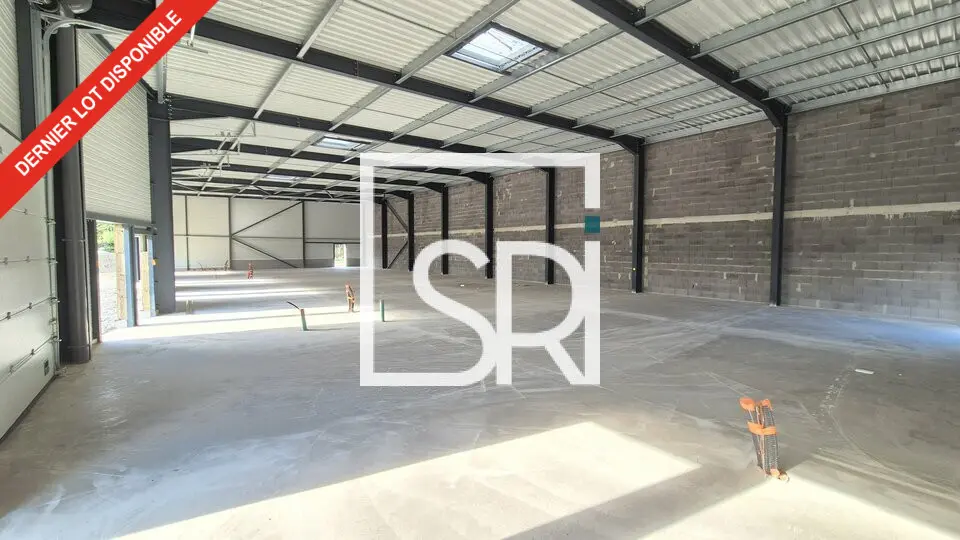 Entrepôt / Activité à louer - Clermont-Ferrand (63100) - 159 m² - 1 323 €/mois