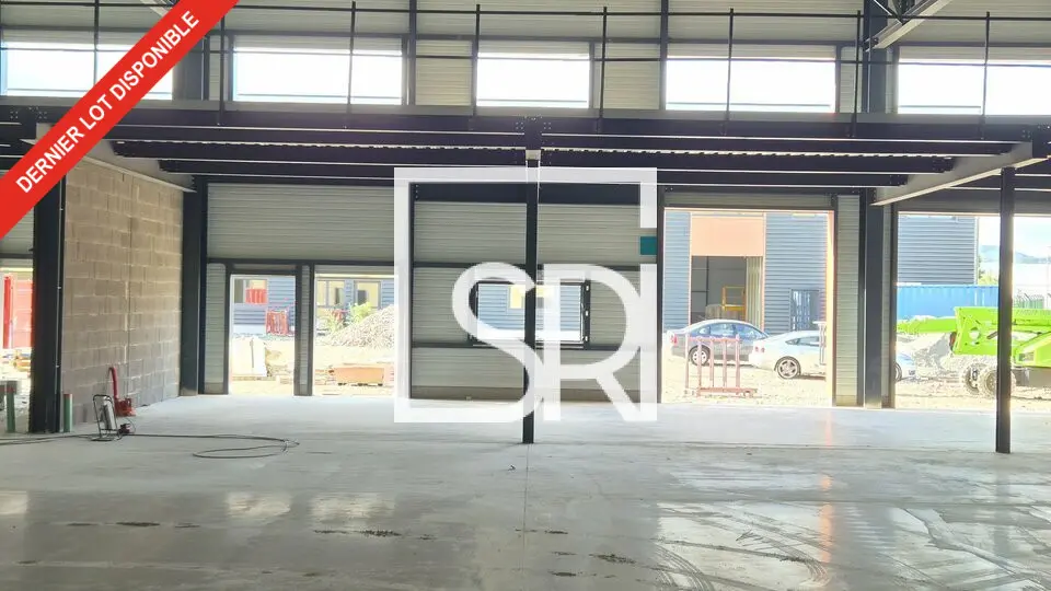 Entrepôt / Activité à louer - Clermont-Ferrand (63100) - 440 m² - 2 804 €/mois