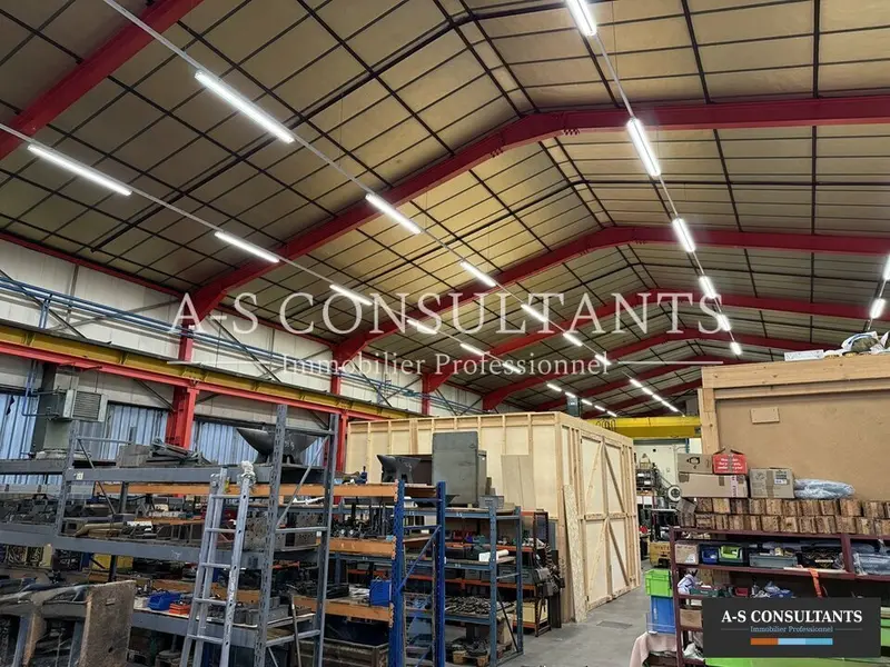 Entrepôt / Activité à louer - Bellegarde-Sur-Valserine (01200) - 400 m² - 3 5...