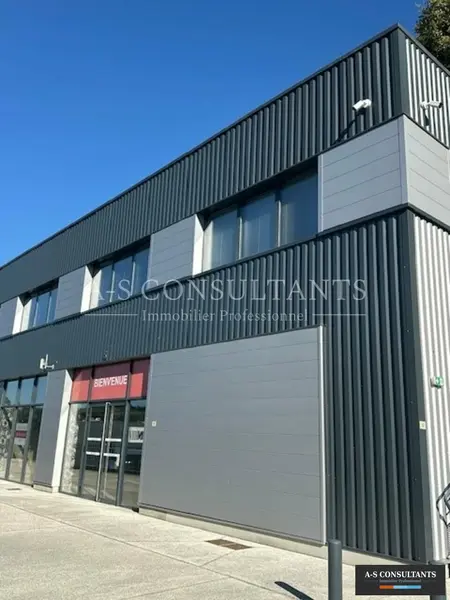 Local Commercial à louer - Le Pont-De-Beauvoisin (73330) - 350 m² - 3 500 €/mois