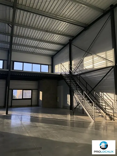 Entrepôt / Activité à vendre - Seynod (74600) - 555 m²