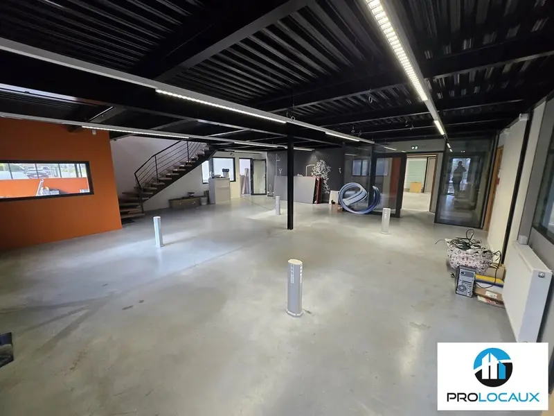 Entrepôt / Activité à louer - Camon (80450) - 550 m² - 4 800 €/mois