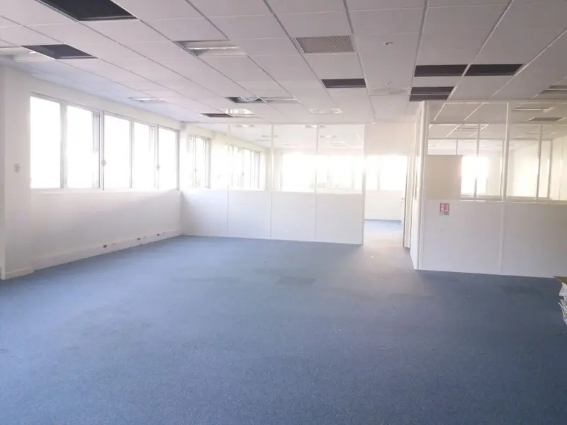Bureau à louer - Moirans (38430) - 283 m² - 2 865 €/mois