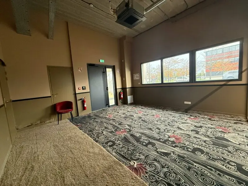 Bureau à louer - Isneauville (76230) - 125 m² - 1 562 €/mois