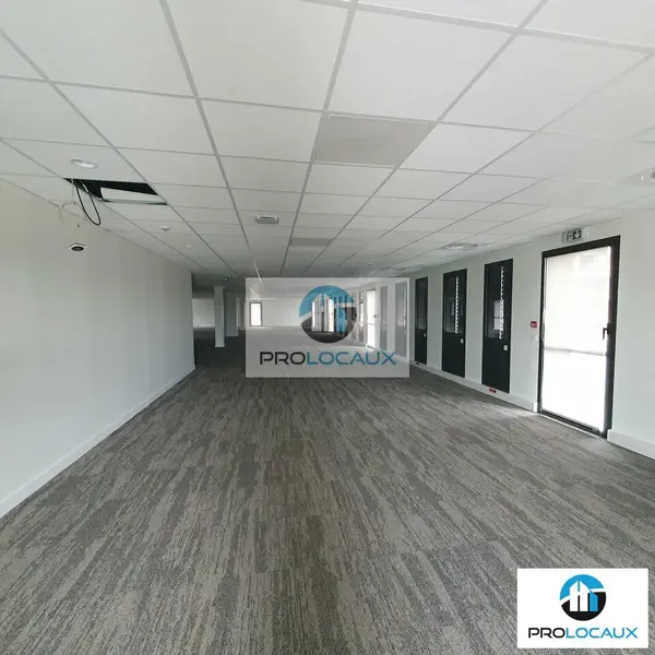 Bureau à vendre - Alixan (26300) - 765 m²