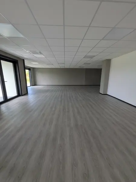 Bureau à louer - Saint-Martin-Du-Vivier (76160) - 206 m² - 3 175 €/mois