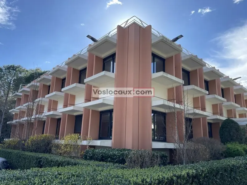 Bureau à louer - Valbonne (06560) - 110 m² - 1 376 €/mois