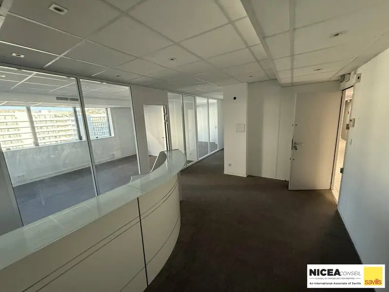 Bureau à louer - Nice (06200) - 105 m² - 1 500 €/mois