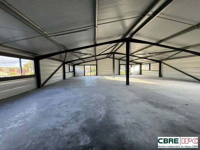 LOCATION  - REF : 8025MP3