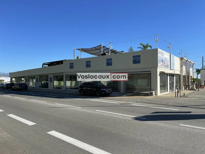 Local Commercial à louer - Antibes (06600) - 670 m² - 12 000 €/mois