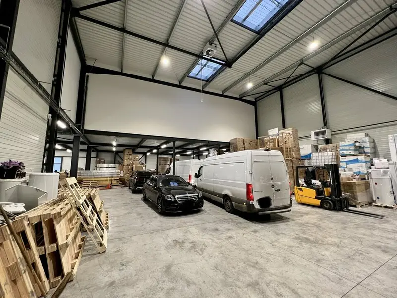 Entrepôt / Activité à vendre - Tremblay-En-France (93290) - 1650 m²
