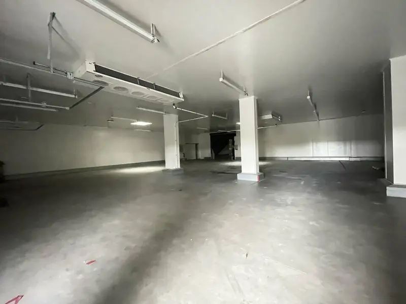 Entrepôt / Activité à louer - Soliers (14540) - 2151 m² - 9 500 €/mois