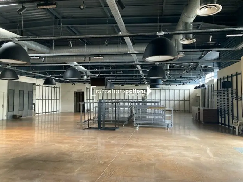 Local Commercial à louer - Auch (32000) - 607 m² - 6 575 €/mois