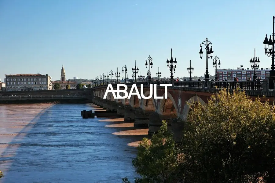 A vendre Local commercial  70m² Bordeaux