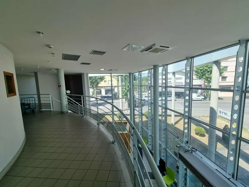 Entrepôt / Activité à louer - Roussillon (38150) - 1200 m² - 11 583 €/mois