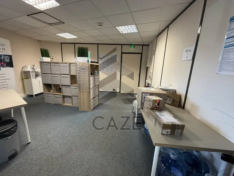 Bureau à louer - Mérignac (33700) - 151 m² - 1 635 €/mois