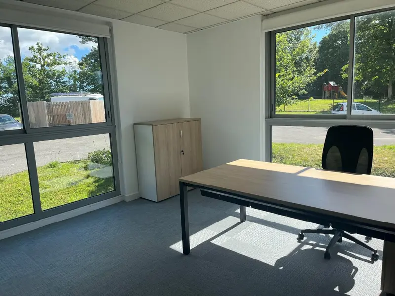 Bureau à louer - Quimper (29000) - 25 m² - 483 €/mois