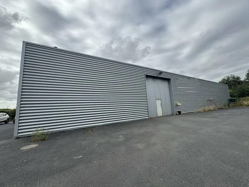 Entrepôt / Activité à louer - Carpiquet (14650) - 754 m² - 3 758 €/mois
