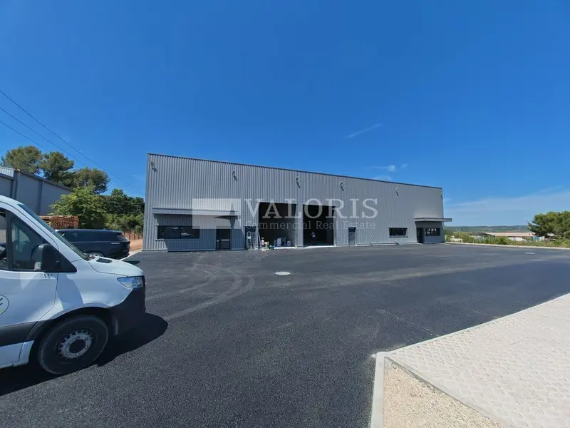 Entrepôt / Activité à louer - Gardanne (13120) - 493 m² - 4 724 €/mois
