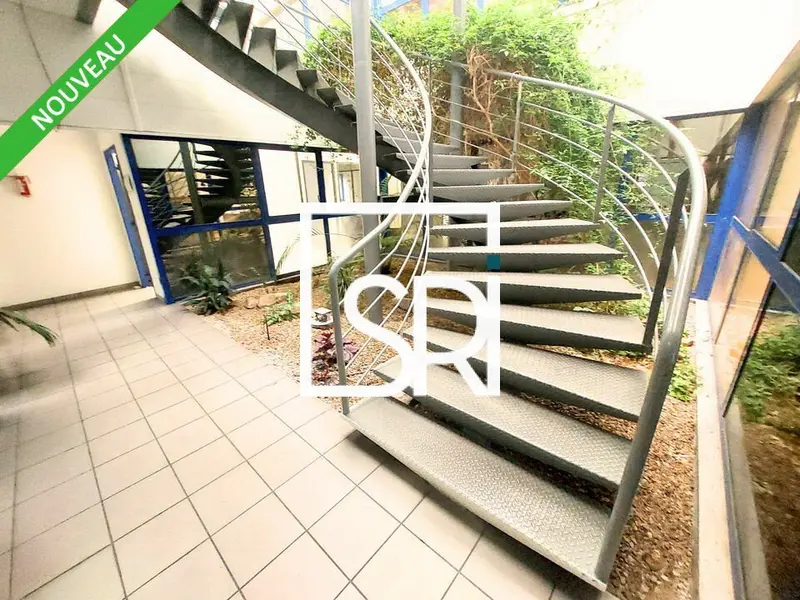 LOCATION BUREAUX - 160 M² - ZAC LE BREZET - 63000 CLERMONT-FERRAND