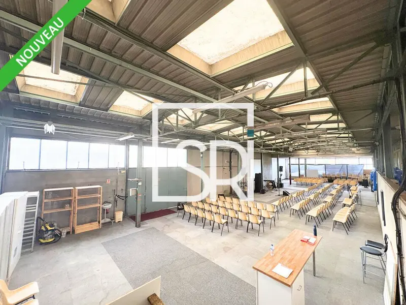 Entrepôt / Activité à vendre - Clermont-Ferrand (63000) - 590 m²