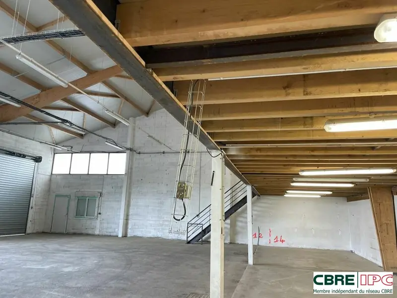 Entrepôt / Activité à louer - Ustaritz (64480) - 626 m² - 4 900 €/mois