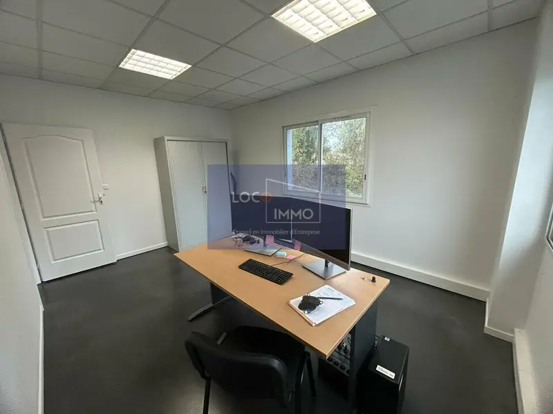 Bureau à louer - Cenon (33150) - 89 m² - 1 259 €/mois