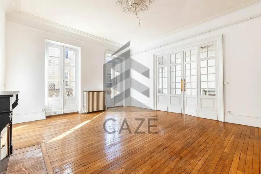Bureau à vendre - Bordeaux (33000) - 207 m²