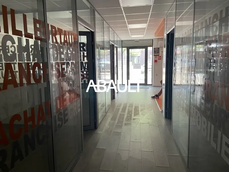 Local Commercial à louer - Blagnac (31700) - 121 m² - 2 109 €/mois