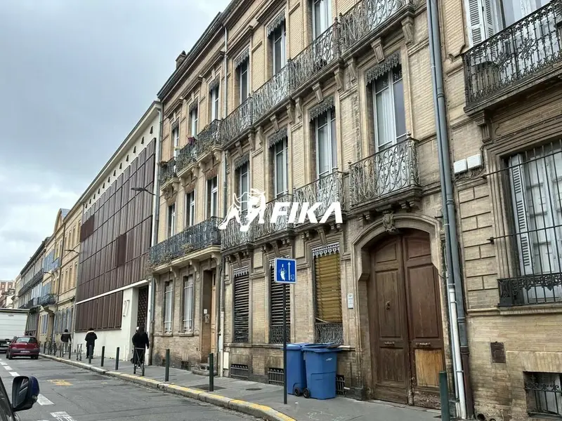 Bureau à louer - Toulouse (31000) - 198 m² - 2 808 €/mois