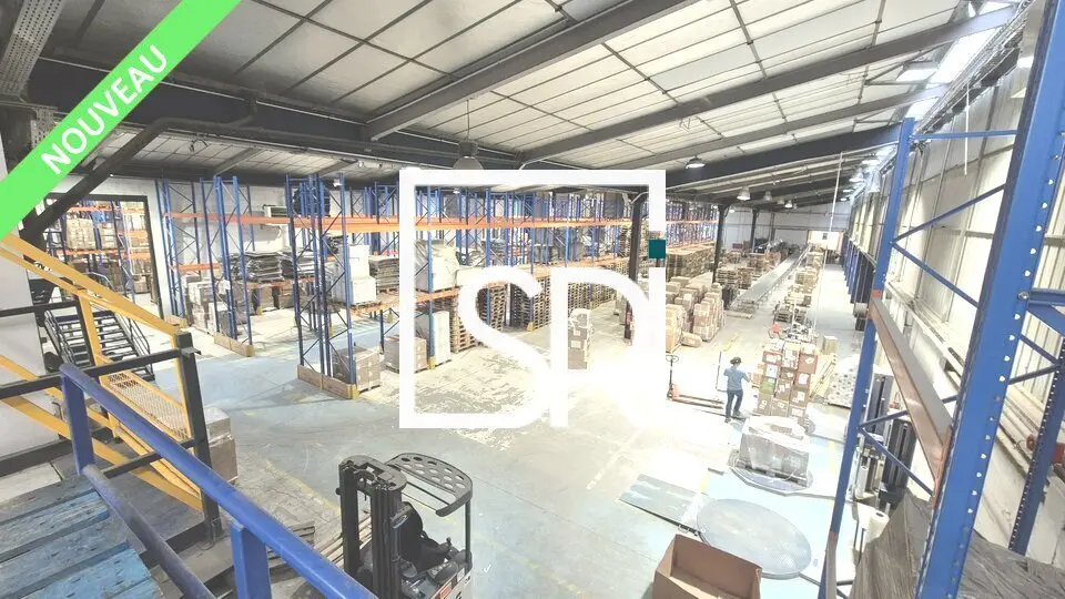 Entrepôt / Activité à louer - Cournon-D'Auvergne (63800) - 3072 m² - 9 658 €/...