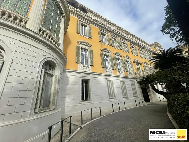 Bureau à louer - Nice (06000) - 208 m² - 3 702 €/mois