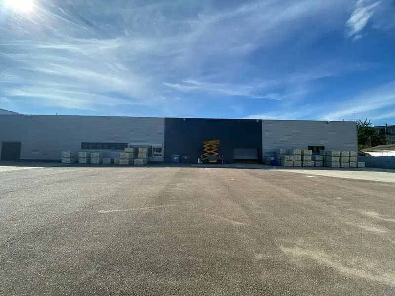 Entrepôt / Activité à louer - Sotteville-Lès-Rouen (76300) - 986 m² - 6 183 €...