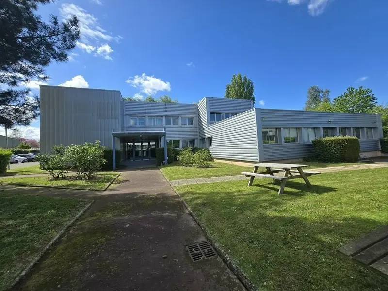 Bureau à vendre - Hérouville-Saint-Clair (14200) - 920 m²