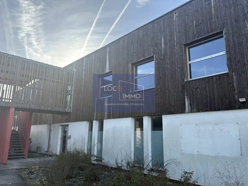 Bureau à louer - Martillac (33650) - 278 m² - 3 333 €/mois