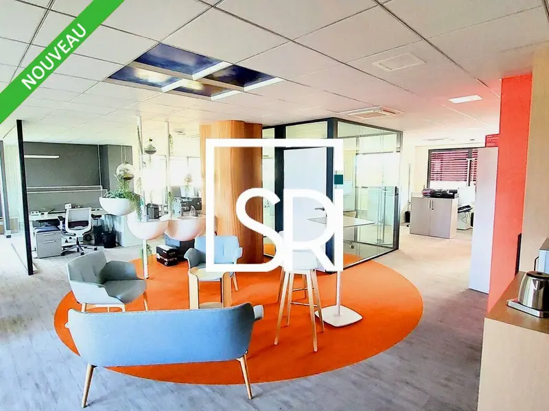 Bureau à louer - Cournon-D'Auvergne (63800) - 218 m² - 2 909 €/mois