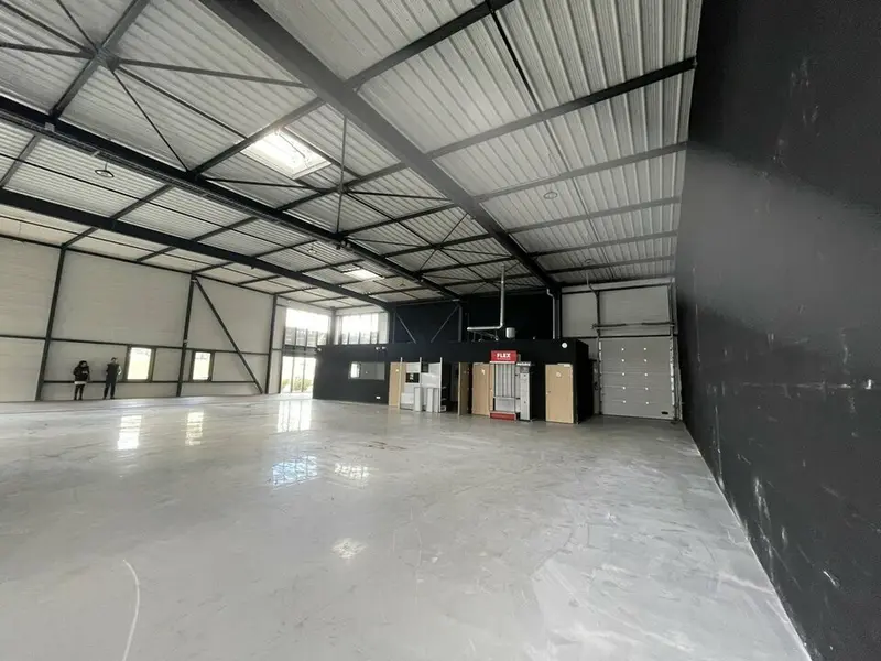 Entrepôt / Activité à vendre - Cormelles-Le-Royal (14123) - 424 m²