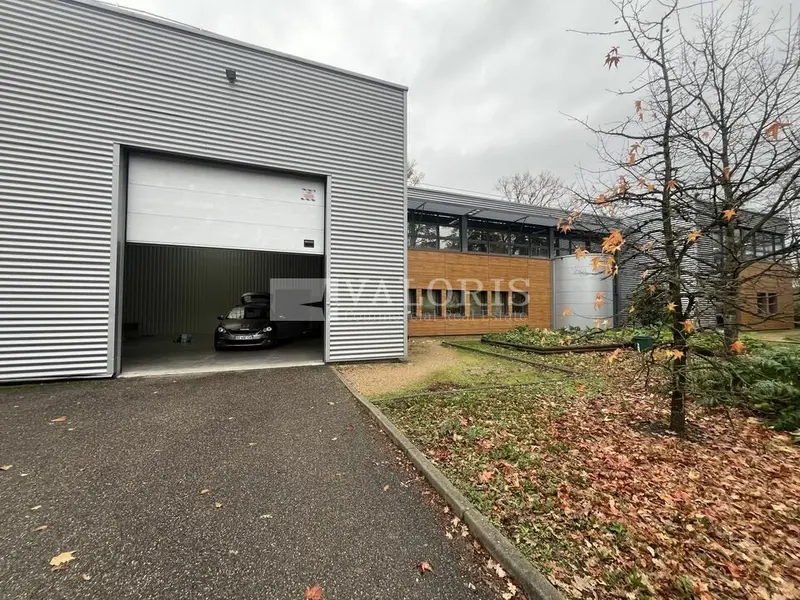 Entrepôt / Activité à louer - Écully (69130) - 610 m² - 5 608 €/mois